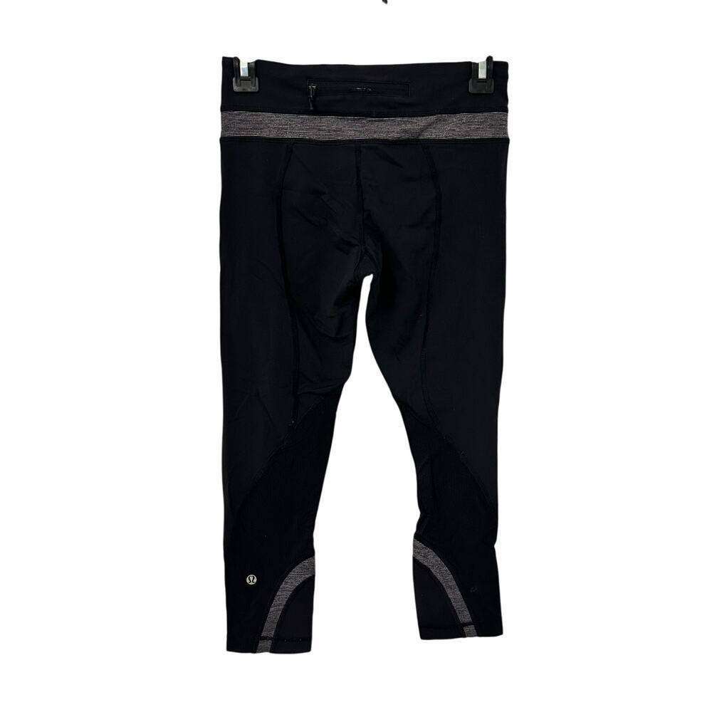 🖤✨ Lululemon Inspire Cropped Black Leggings Size 4 - Strong Girl Chic 💪🏃‍♀️ - Picture 2 of 8
